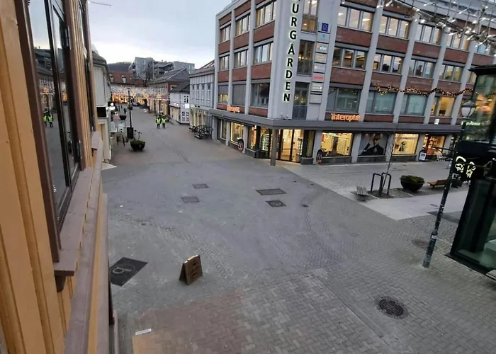 And Spacious For 8 تروندهايم