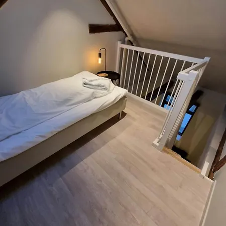 Daire And Spacious For 8